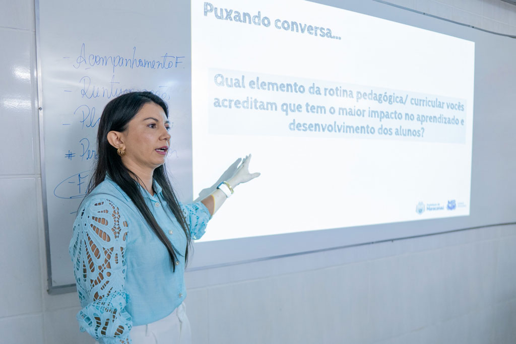 Você está visualizando atualmente Secretaria de Educação realiza mentoria com diretores e coordenadores pedagógicos