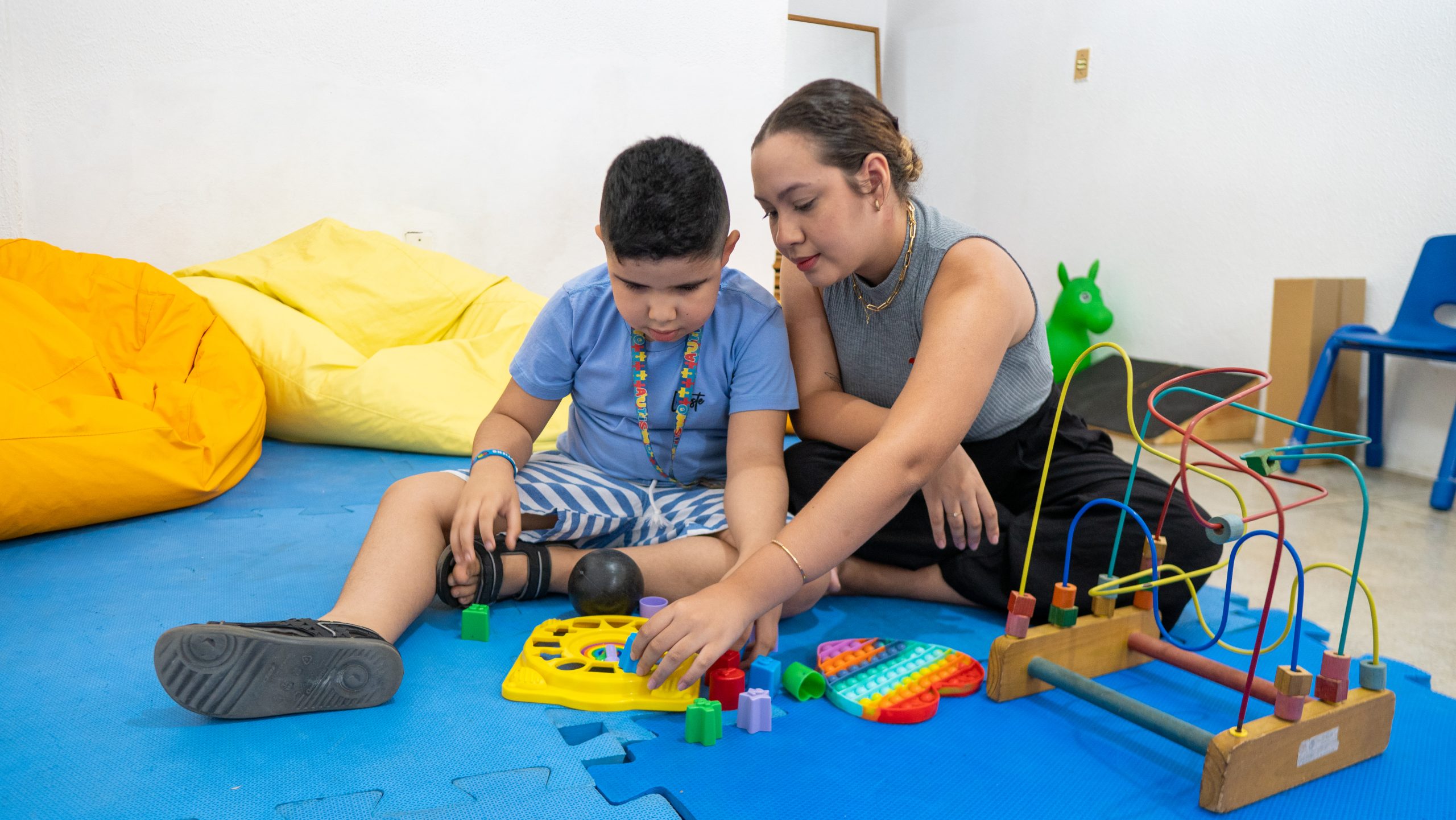 No momento, você está visualizando Projeto MoviMente fortalece vínculos e potencializa o desenvolvimento de crianças neurodivergentes em Maracanaú