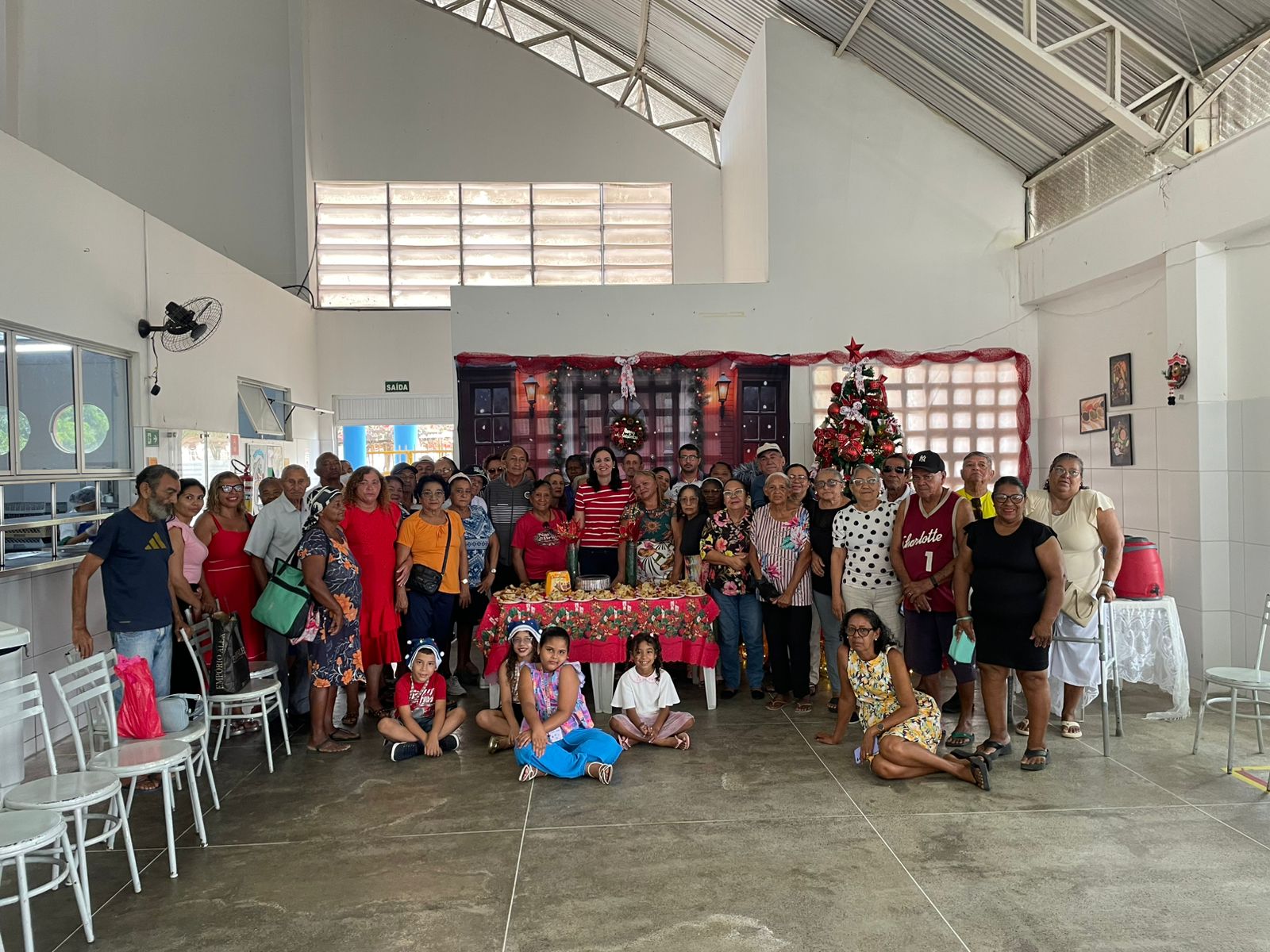 No momento, você está visualizando Restaurante Popular realiza confraternização natalina e encerra atividades do trabalho social em 2025